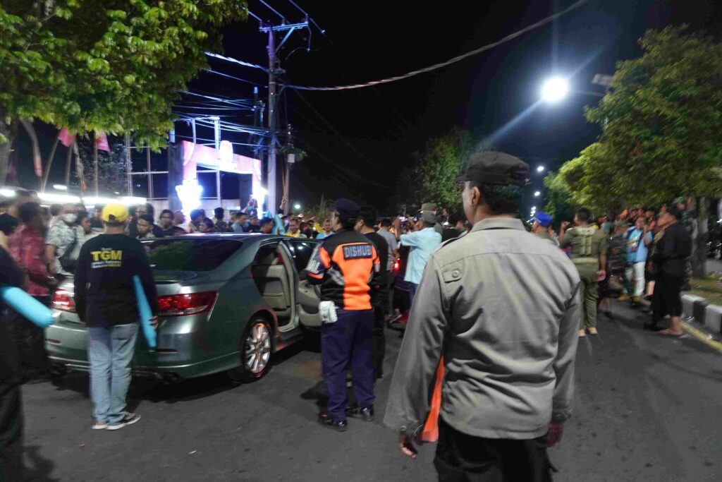 pengamanan dari personel gabungan